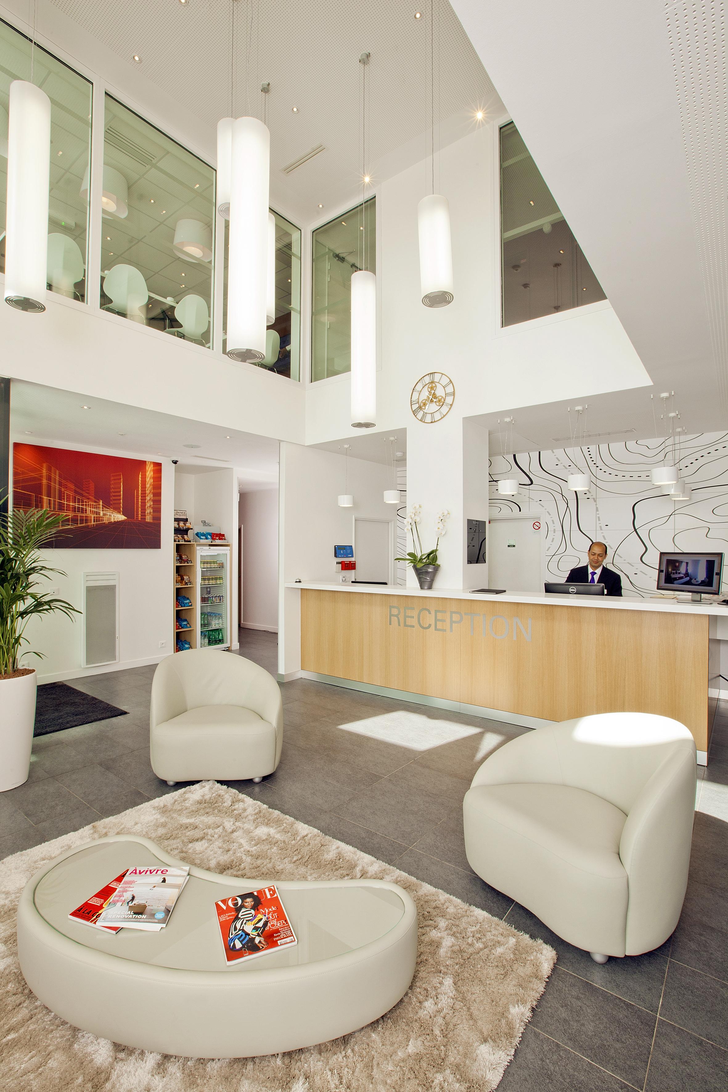 Residhome Nanterre La Defense Eksteriør bilde